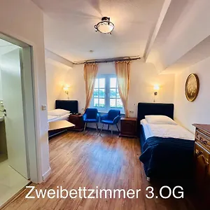 https://altstadthotel-und-apartments-hayk.topcolognehotels.com